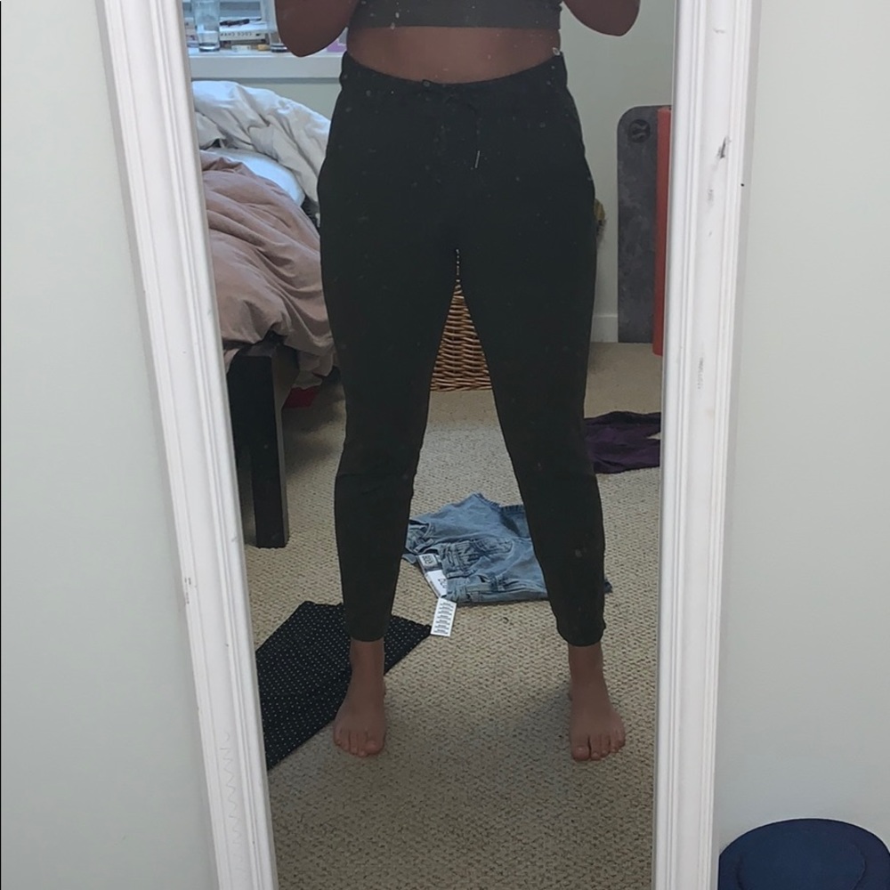 Lululemon On the Fly Jogger Pant 28”